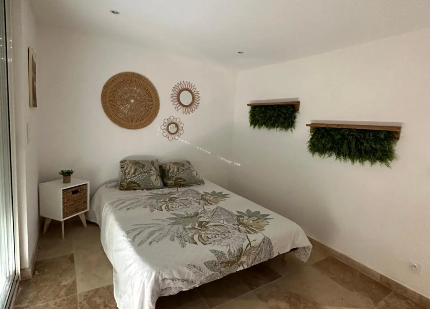 Appartement Proche De La Mer Фрежюс